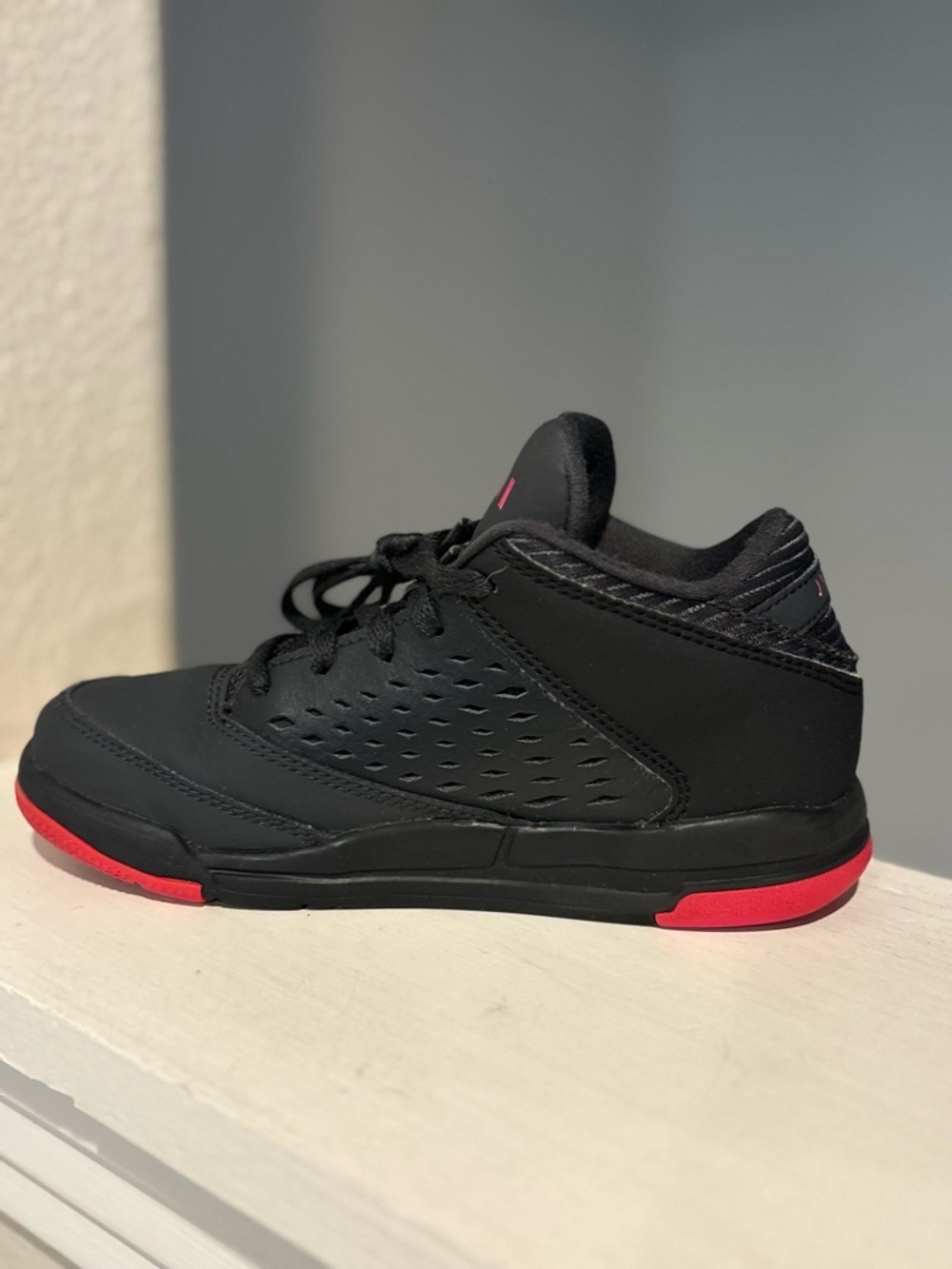 Nike Jordan Flight Origin Black/Fuchsia/ 921199-009 Toddler Size 12C - Picture 3 of 9